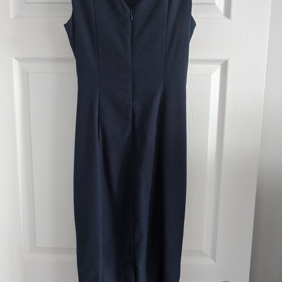 Dress - Picture 2 of 5